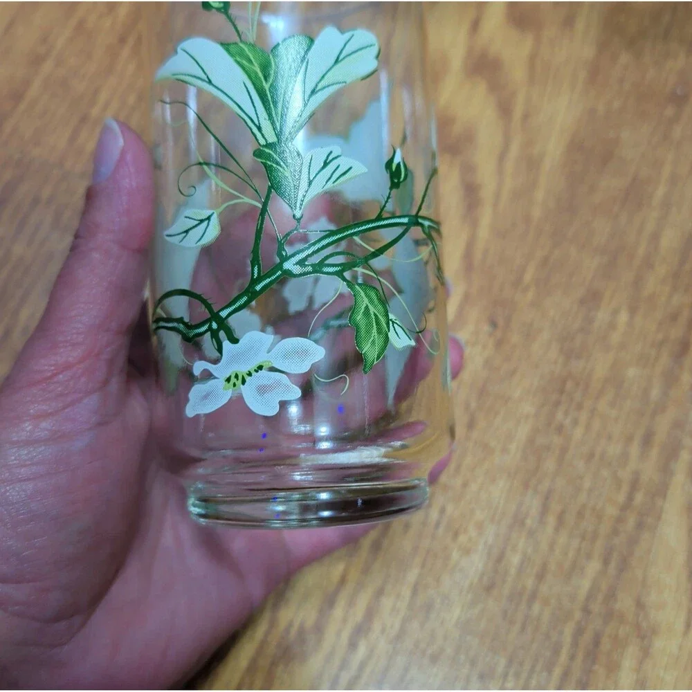 Vintage MCM Glass Highball Tumblers Set of 4 White Blossom & Green Leaf Dogwood
